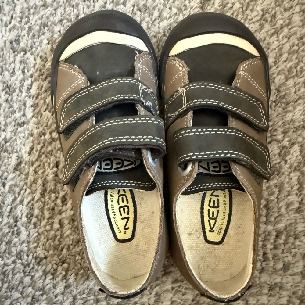 Keen Toddler's Black and Brown Velcro Sneakers